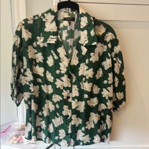 Rag & Bone Floral Green Button-Up Blouse 45% rayon and 55% silk Dry Clean Only